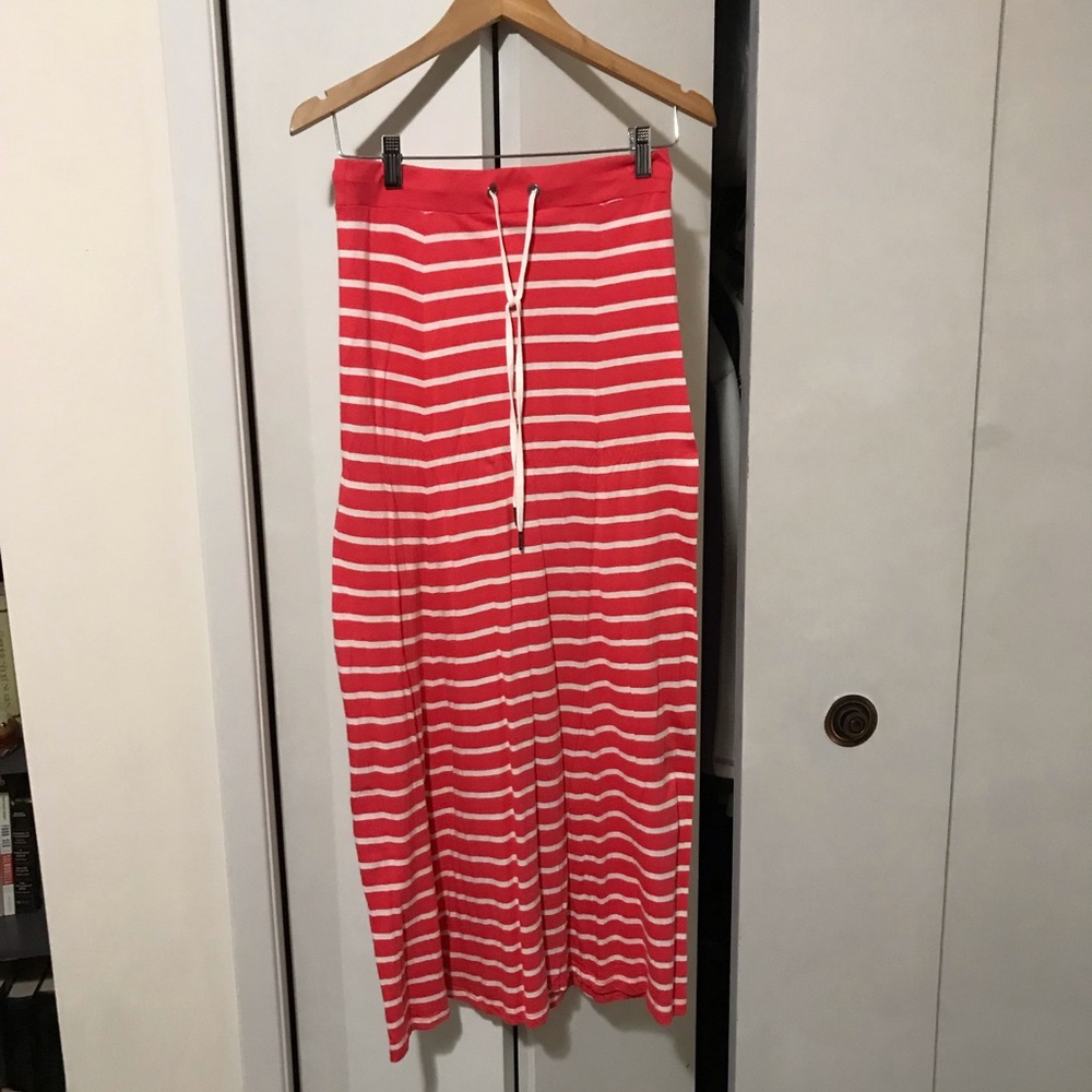 Joe Fresh Ladies Orange and White Striped Skirt $5.00 AS AN ADD ON